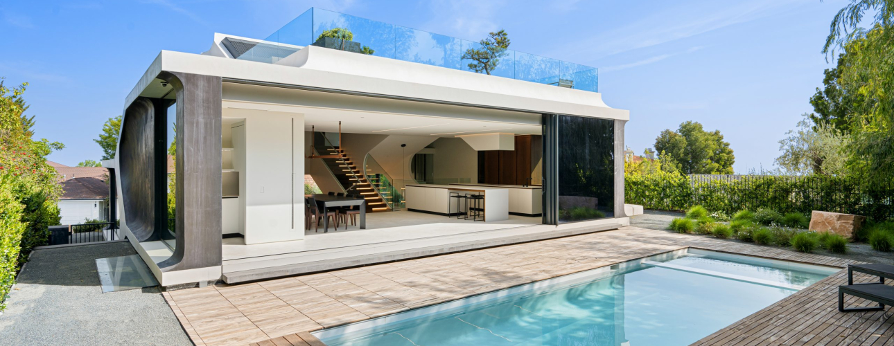 exterior-shot-of-a-modern-house-in-los-angeles-2025-02-11-20-15-29-utc-scaled.jpg